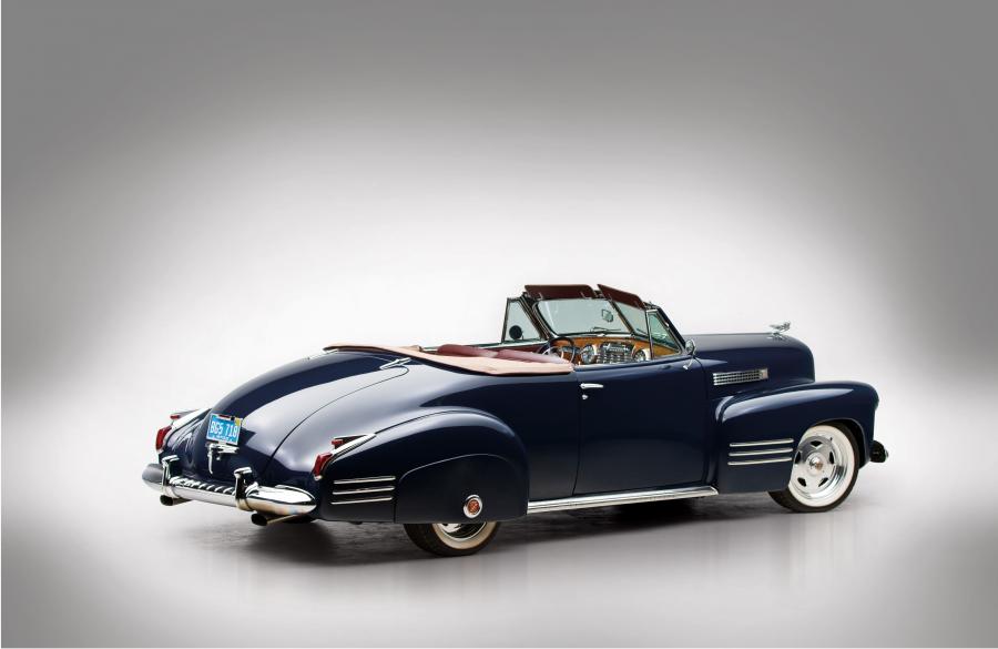  Cadillac Series 62 Custom Convertible Coupe 1941 года  (фото 23 из 23)
